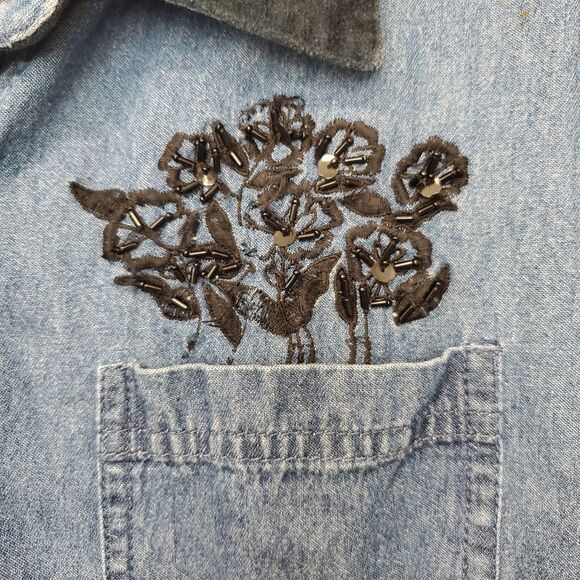 CST Blues Women's Blue Denim Embroidered Button-Up Shirt w/Microfiber Collar 4X - Picture 3 of 6